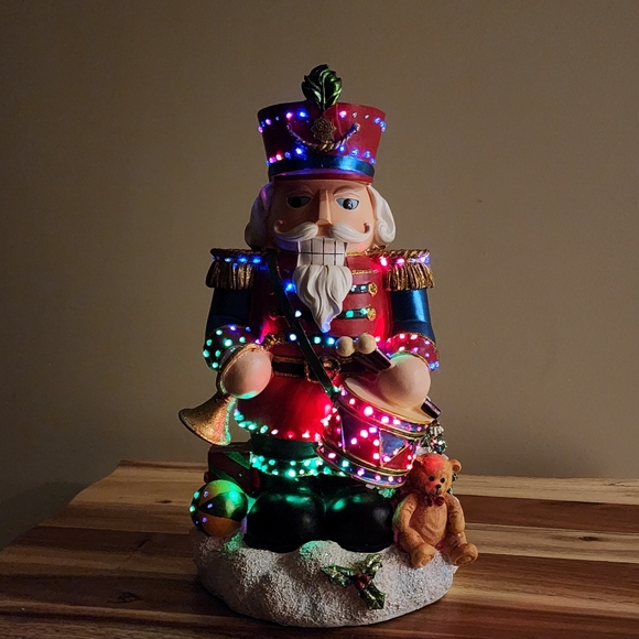 Color Changing Fiber Optic Light Up Christmas Nutcracker Figurine Decor - Picture 1 of 12